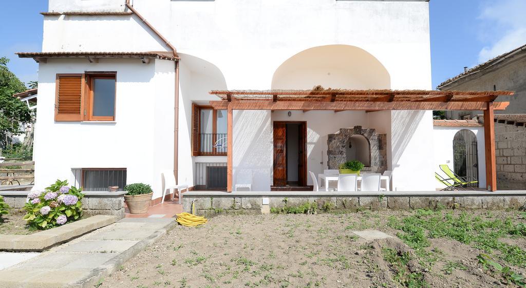 マッサ・ルブレンセ Casa De Mariaヴィラ エクステリア 写真